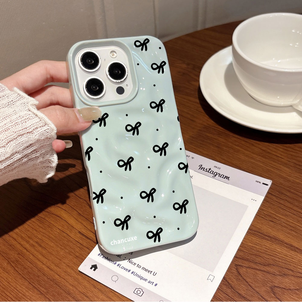 3D 물결무늬 레드 하트 프린트 아이폰 17 16 15 - Phone Accessories Red 리뷰 및 가격